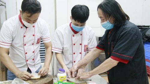 1 số hình ảnh sinh viên - học viên các lớp trung cấp nấu ăn - đầu bếp chuyên nghiệp